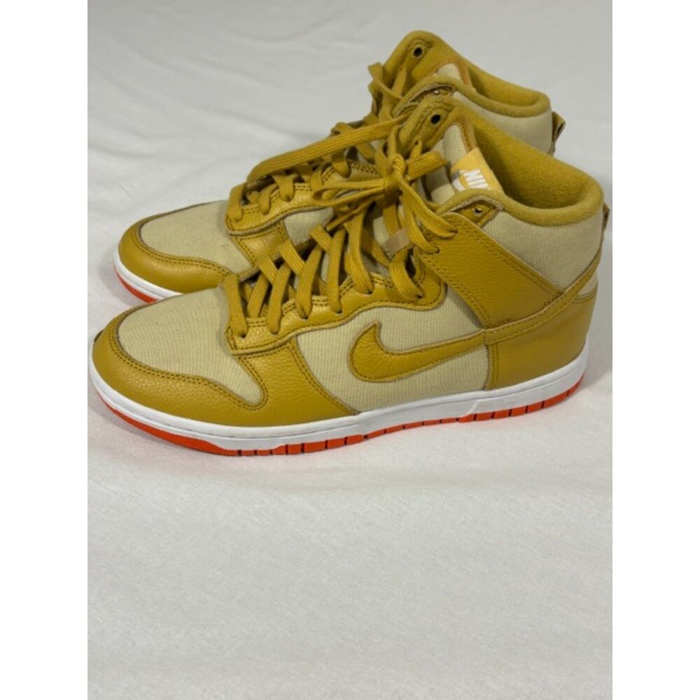 Men's Nike Dunk High Retro PRM sneakers US 8.5 Wheat Gold/Safety Orange/White